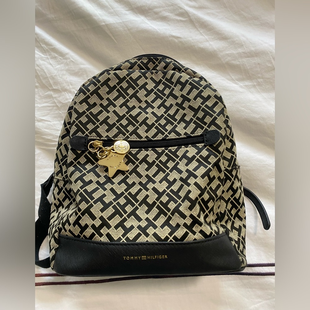 Tommy Hilfiger back pack